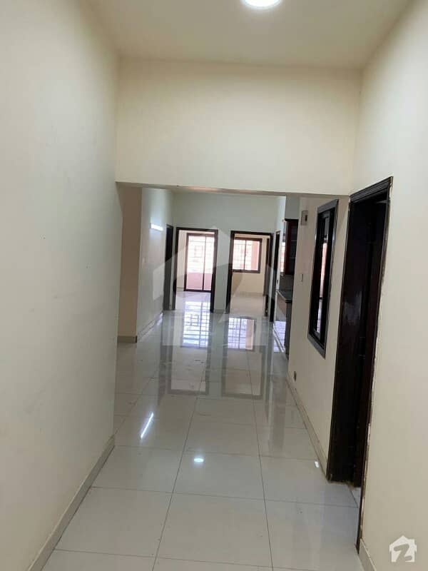 Flat For Rent With 3 Bed Dd Saima Jinnah Avenue