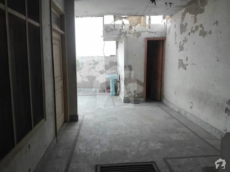 3rd Floor Room Is Available For Rent In Rehmania Road