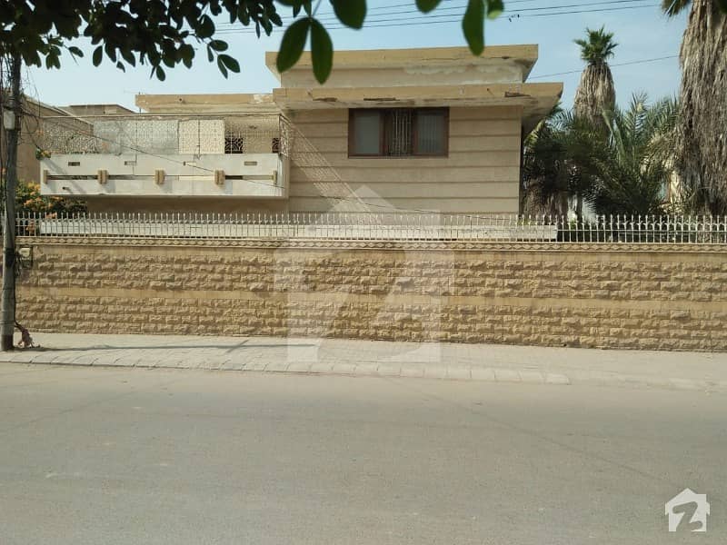 635 Sq. Yard Bungalow Available For Sale On Very Reasonable & Attractive Price