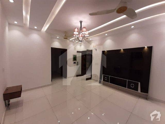 9 Marla Beautiful House for Rent In DHA PHASE 6
