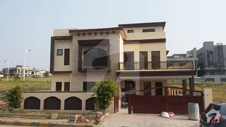 Very Spacious 3 Bed Rooms Ground Portion For Rent in Gulraiz Very Spacious 3 Bed Rooms Ground Portion For Rent in Gulraiz