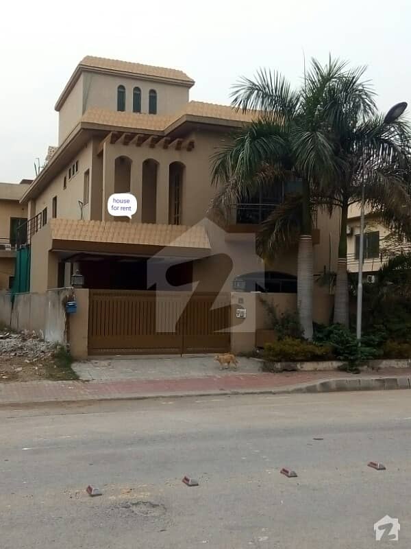 10 Marla House for Rent Main Road