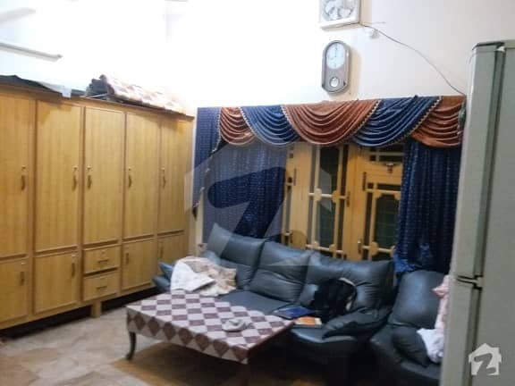 شیخ ملتون ٹاؤن مردان میں 6 کمروں کا 10 مرلہ مکان 1.45 کروڑ میں برائے فروخت۔