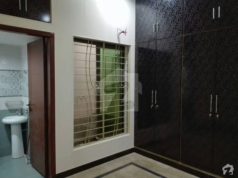 سن فورٹ گارڈنز لاہور میں 2 کمروں کا 6 مرلہ زیریں پورشن 30 ہزار میں کرایہ پر دستیاب ہے۔
