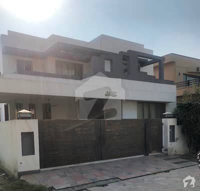 01 Kanal Used With Full Basement Near Park Home Phase 5 01 Kanal Used With Full Basement Near Park Home Phase 5