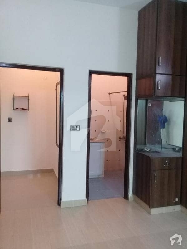 Hot Location Full House Is Available For Rent Near Commercial Near Main Rood Near Park Near By Hospitals