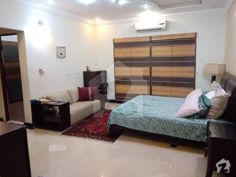 Available For Rent Flat 2 Bad Room Phase 6 Fully Furnished