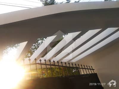 Near Nisar Shaheed Park 500 Sq Yards Bungalow For Rent Near Nisar Shaheed Park 500 Sq Yards Bungalow For Rent