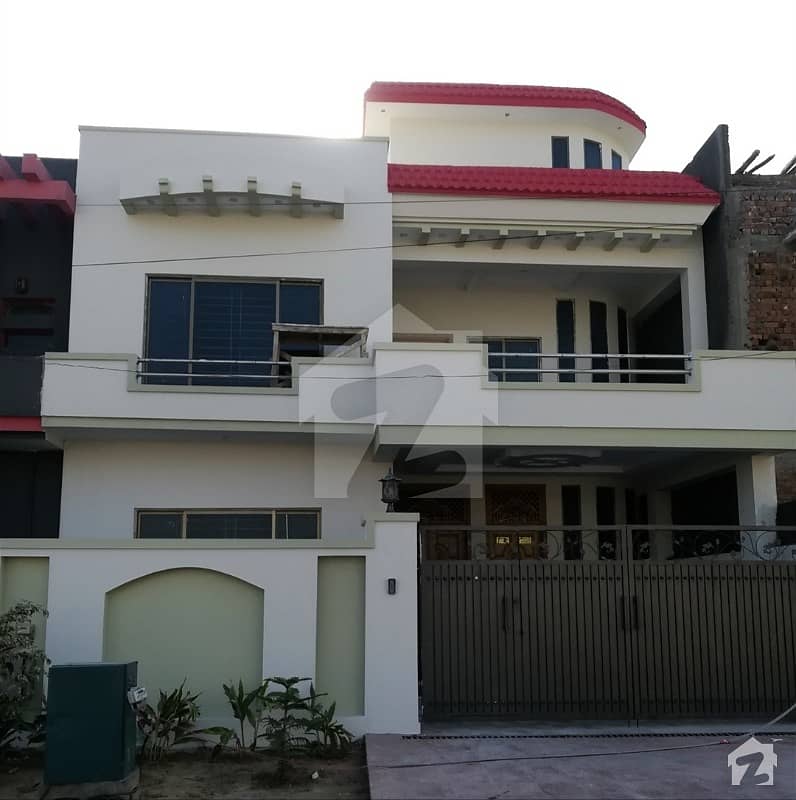 مارگلہ ویو ہاؤسنگ سوسائٹی ڈی ۔ 17 اسلام آباد میں 7 کمروں کا 9 مرلہ مکان 1.65 کروڑ میں برائے فروخت۔