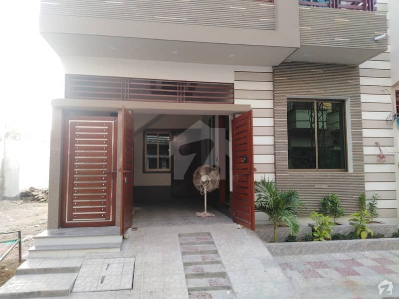 سعدی ٹاؤن سکیم 33 کراچی میں 4 کمروں کا 5 مرلہ مکان 1.75 کروڑ میں برائے فروخت۔