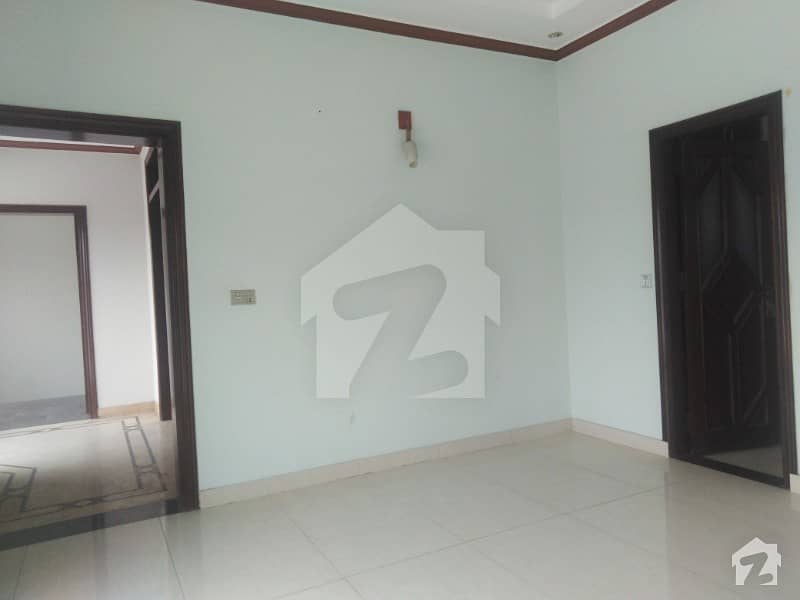 ONE KANAL UPEER PORTION FOR RENT DHA LAHORE