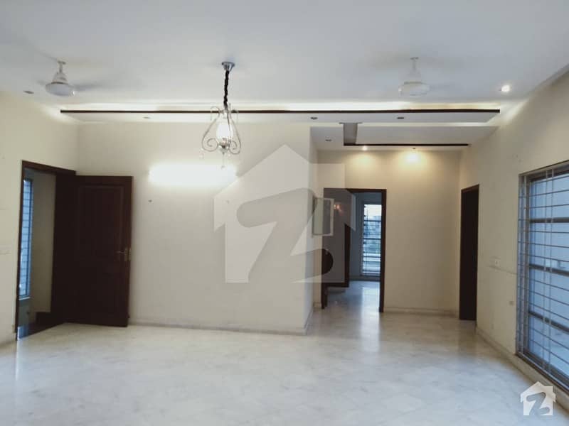ONE KANAL UPPER PORTION FOR RENT DHA LAHORE