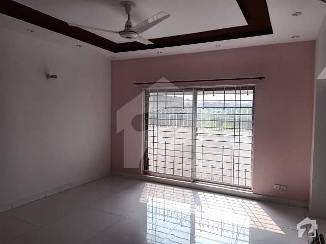 1 Kanal Lower Portion Is Available For Rent With Gas And Electricity Near To Park And LGS School Other Facilities And Play Ground