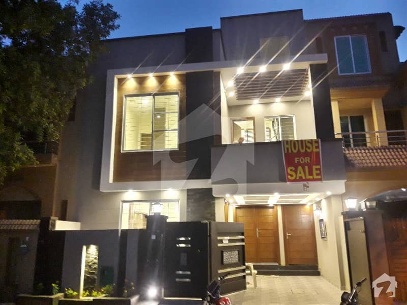 Almost Facing Park 5 Marla Brand New Luxury House For Sale In Bahria Town Lahore