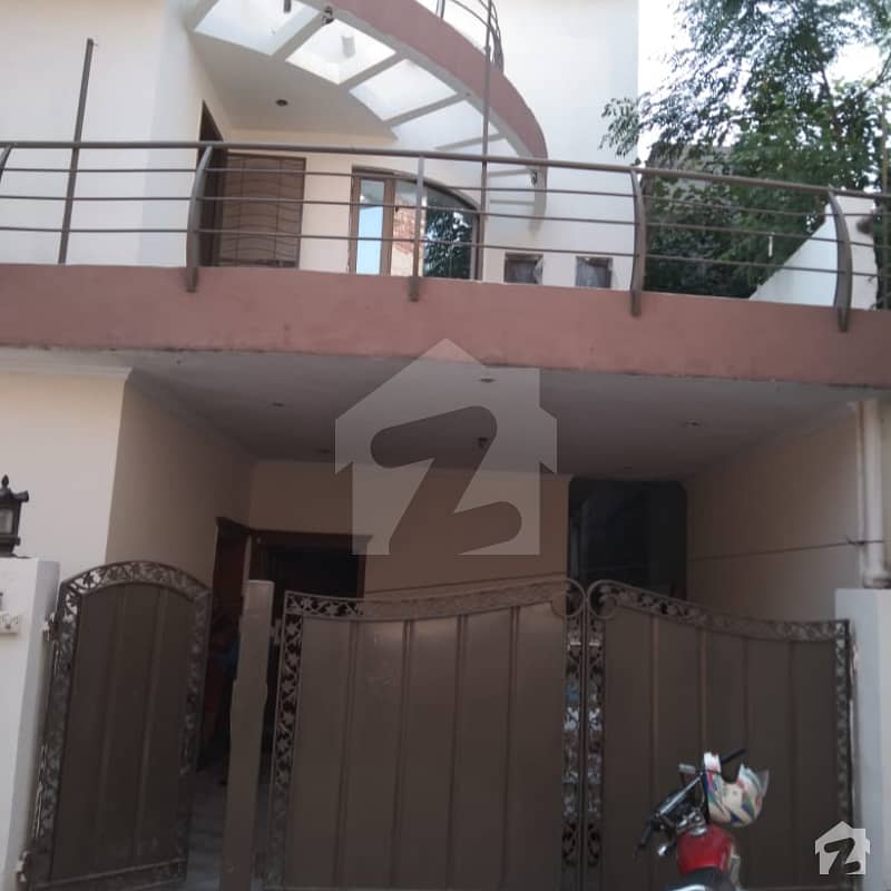 گلشن علی کالونی کینٹ لاہور میں 8 کمروں کا 10 مرلہ مکان 1.6 کروڑ میں برائے فروخت۔
