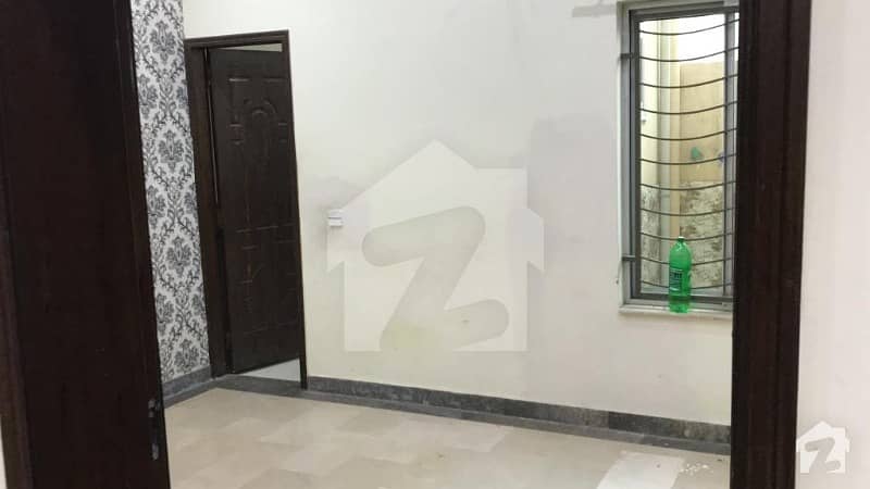 فارمانئیٹس ہاؤسنگ سکیم لاہور میں 3 کمروں کا 5 مرلہ مکان 9.5 کروڑ میں برائے فروخت۔