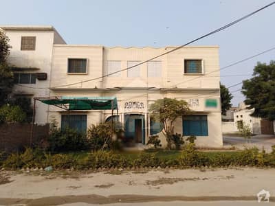 ماڈل ٹاؤن بی بہاولپور میں 3 کمروں کا 12 مرلہ بالائی پورشن 15 ہزار میں کرایہ پر دستیاب ہے۔ ماڈل ٹاؤن بی بہاولپور میں 3 کمروں کا 12 مرلہ بالائی پورشن 15 ہزار میں کرایہ پر دستیاب ہے۔