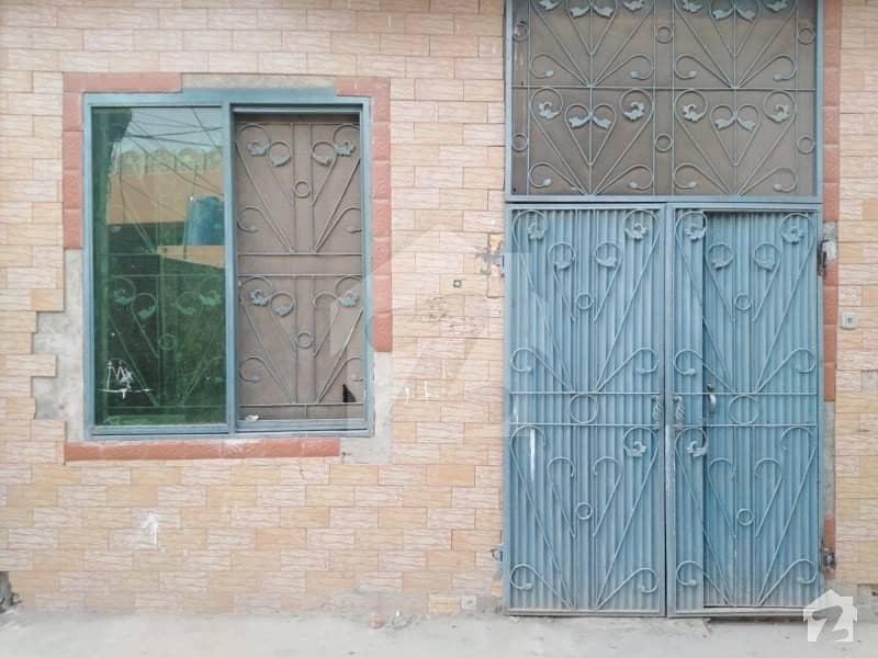 نشتر کالونی لاہور میں 1 کمرے کا 2 مرلہ مکان 32.5 لاکھ میں برائے فروخت۔