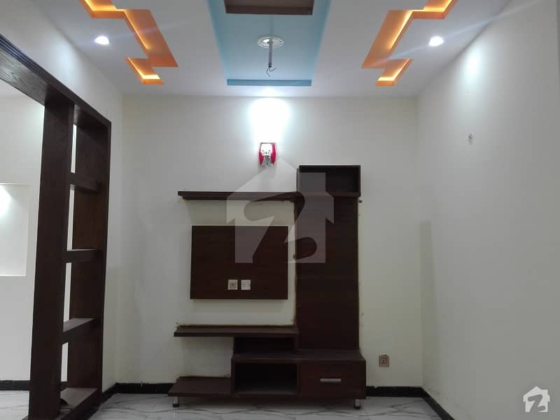 سکھ چین گارڈنز لاہور میں 3 کمروں کا 5 مرلہ مکان 42 ہزار میں کرایہ پر دستیاب ہے۔