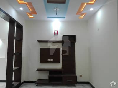 سکھ چین گارڈنز لاہور میں 3 کمروں کا 5 مرلہ مکان 45 ہزار میں کرایہ پر دستیاب ہے۔