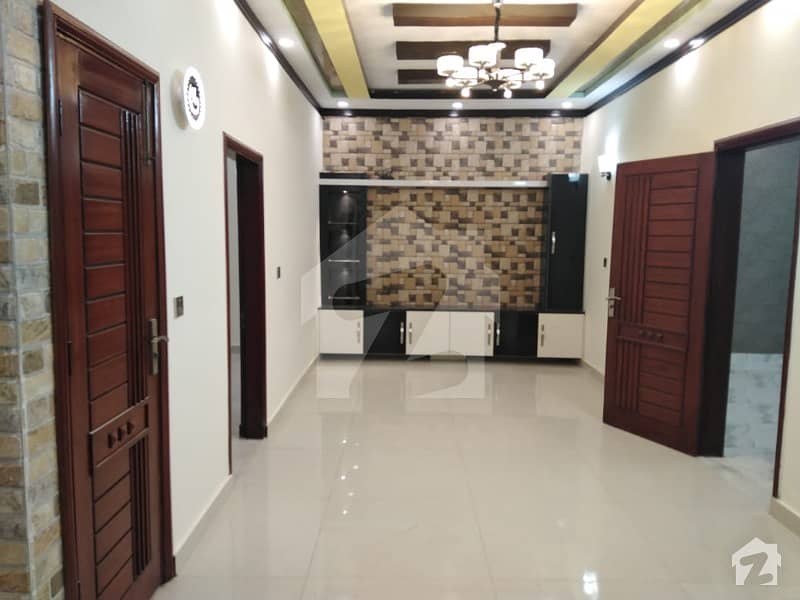Bungalow Available For Sale In  Gulistan-E-Jauhar Block 19 Rufi Fountain Boundary Wall Society