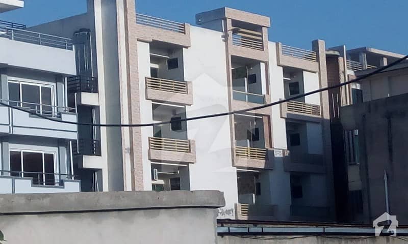 غوری ٹاؤن راولپنڈی میں 2 کمروں کا 4 مرلہ فلیٹ 55 لاکھ میں برائے فروخت۔