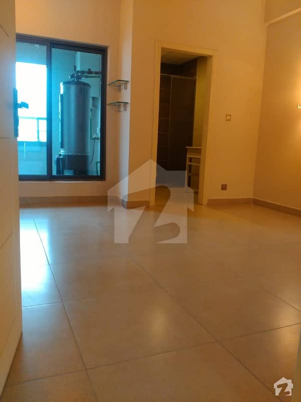 Beautiful Apartment Available For Sale In F-11 Executive Height Main Double Road