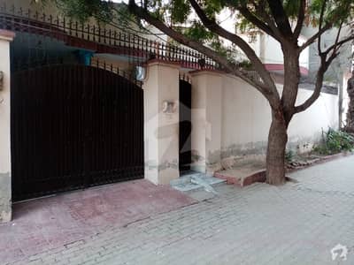 فیصل آباد روڈ اوکاڑہ میں 5 کمروں کا 10 مرلہ مکان 32 ہزار میں کرایہ پر دستیاب ہے۔ فیصل آباد روڈ اوکاڑہ میں 5 کمروں کا 10 مرلہ مکان 32 ہزار میں کرایہ پر دستیاب ہے۔