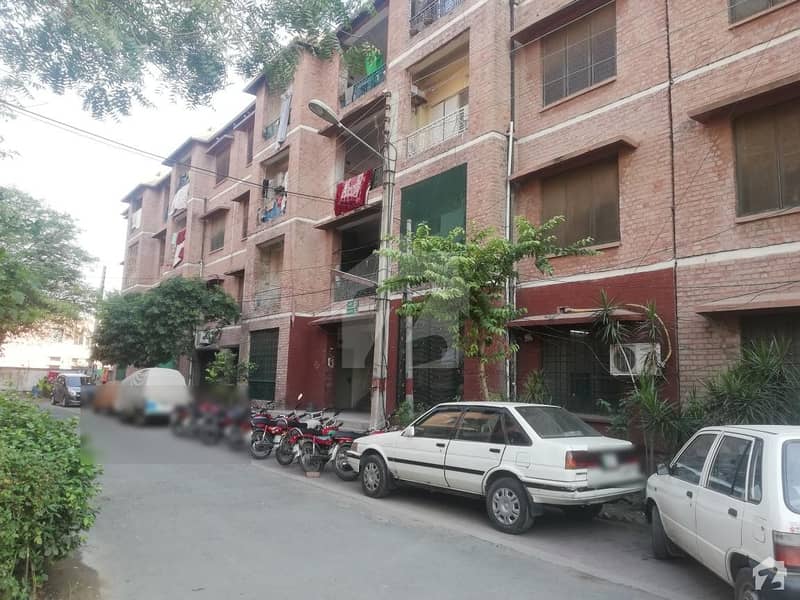 جی ٹی روڈ لاہور میں 2 کمروں کا 4 مرلہ فلیٹ 47 لاکھ میں برائے فروخت۔
