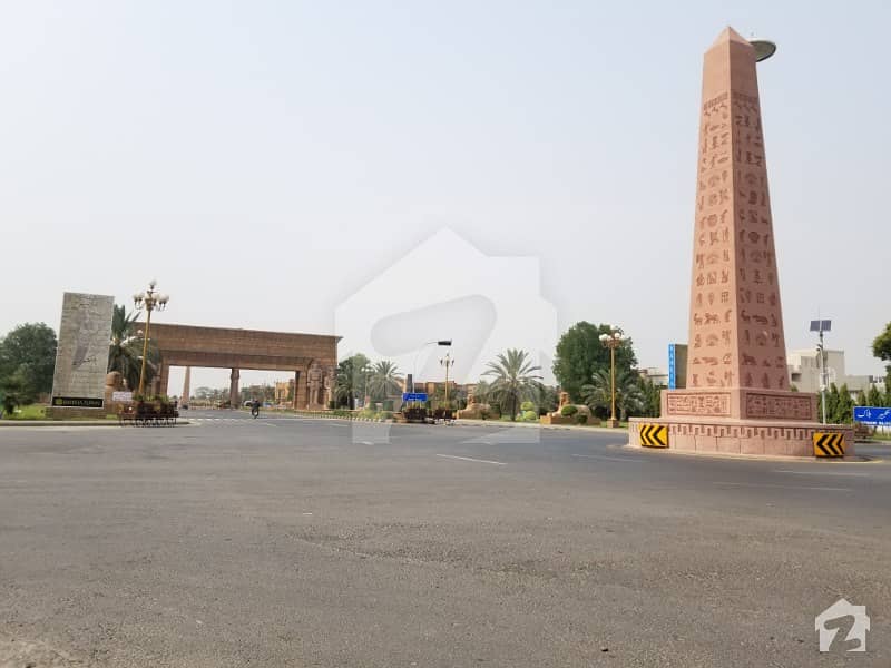 10 Marla Residential Facing Park Corner Map And Possession Paid Plot  75E Excellent developed plot builder location for sale in Awais Qarni block