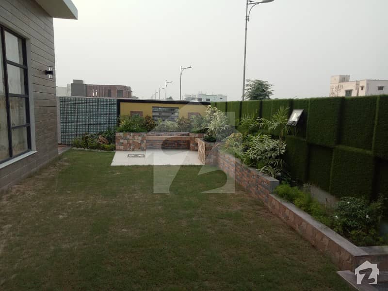 1 Kanal Brand New Luxurious Bungalow For Rent