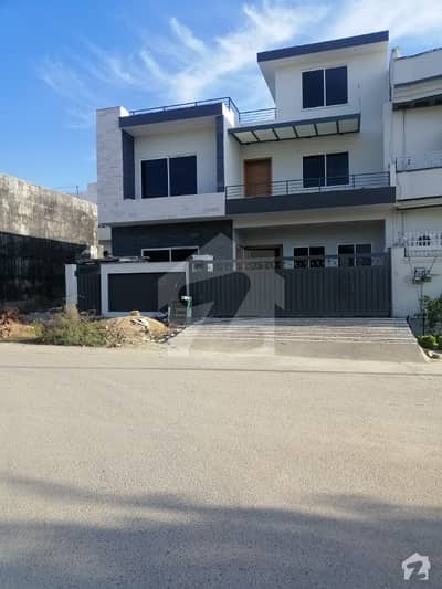 Luxury High Quality 10 Marla House For Sale Luxury High Quality 10 Marla House For Sale