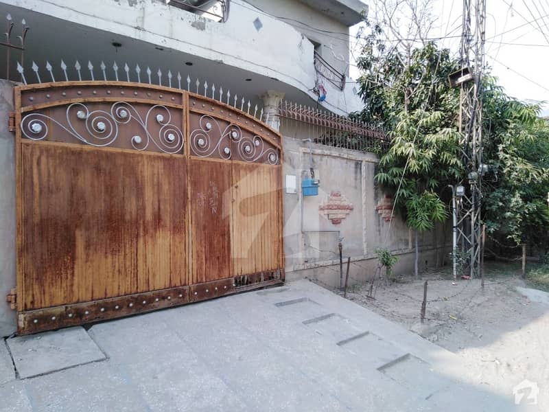 A Beautifully Built Portion At Good Location Johar Town Phase 1 Block