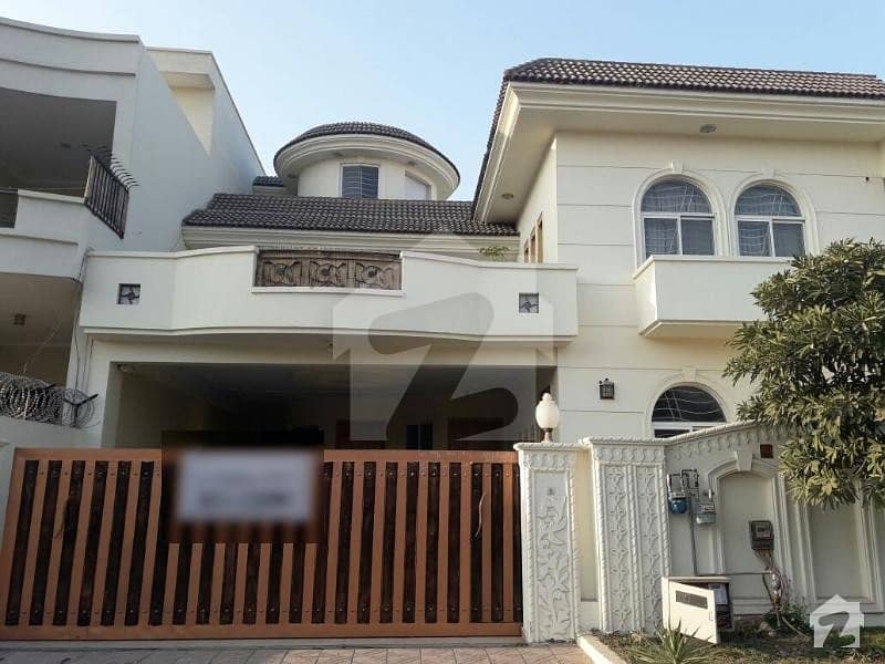 400 S Yd  Triple Unit Villa House For Sale  Ideal Opportunity For Investment