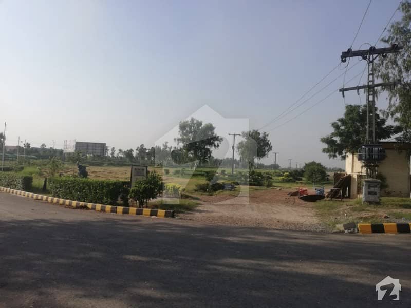 Plot Is Available For Sale On 70"Ft Road