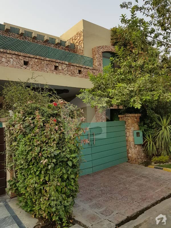 10 Marla Double Unit Bungalow available For Rent in dha Phase 6 L Block