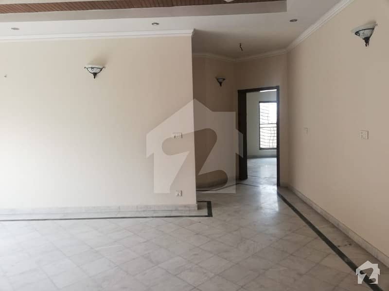 Dha Phase 5 1 Kanal 2 Bed Luxury Lower Portion For Rent