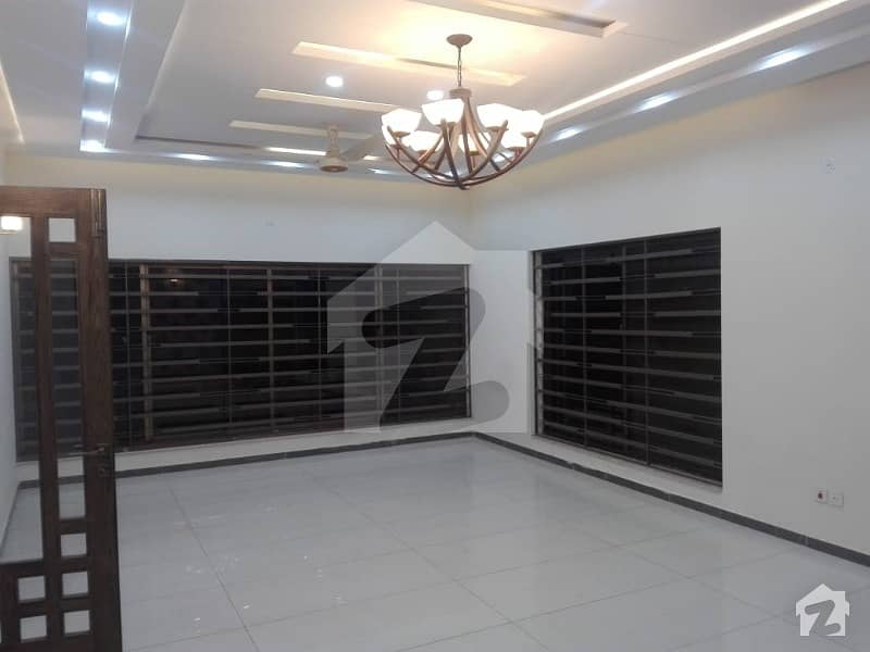 1 Kanal Brand New Upper Portion For Rent