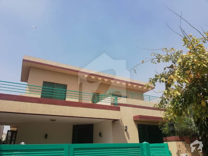 Dha Phase 4 Block Ff  1 Kanal  3 Bed Luxury Upper Portion Available For Rent