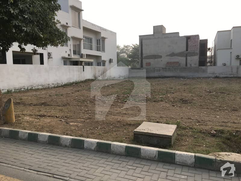 8 Marla Hot Location Ready To Constriction On Ground Possession Plot For Sale In Bahria Orchard D Block Lahore