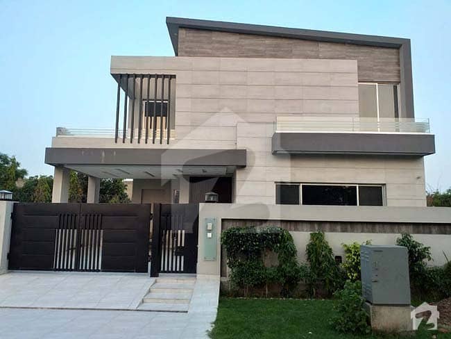 10 Marla Stylish Designer Bungalow For Sale In Dha