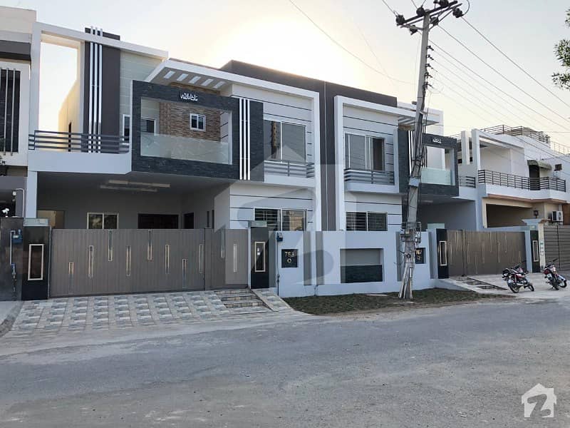 10 Marla Brand New Double Storey Luxury House Is Available For Sale