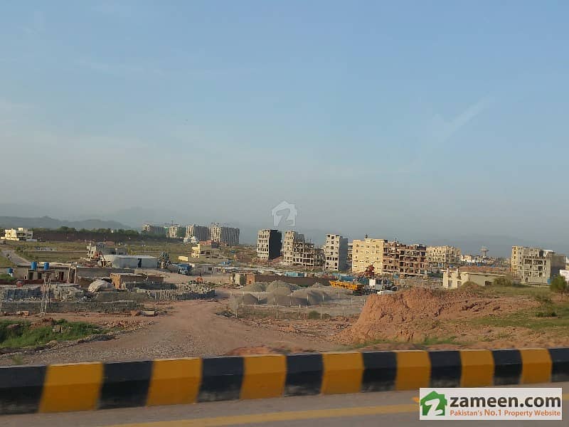 5 Marla Extreme location Plot For Sale In Sector-H