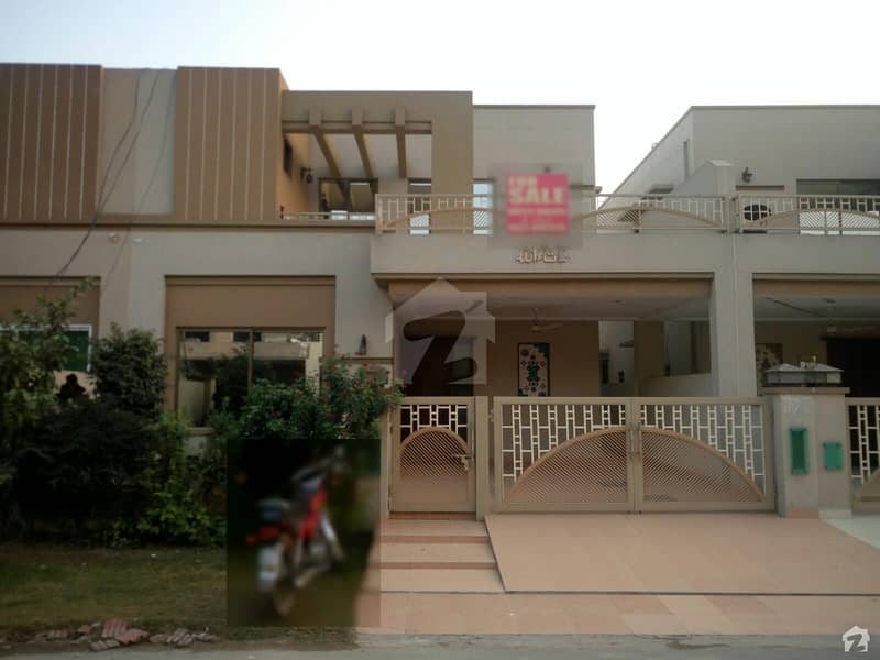 ڈیوائن گارڈنز ۔ بلاک سی ڈیوائن گارڈنز لاہور میں 3 کمروں کا 8 مرلہ مکان 1.44 کروڑ میں برائے فروخت۔