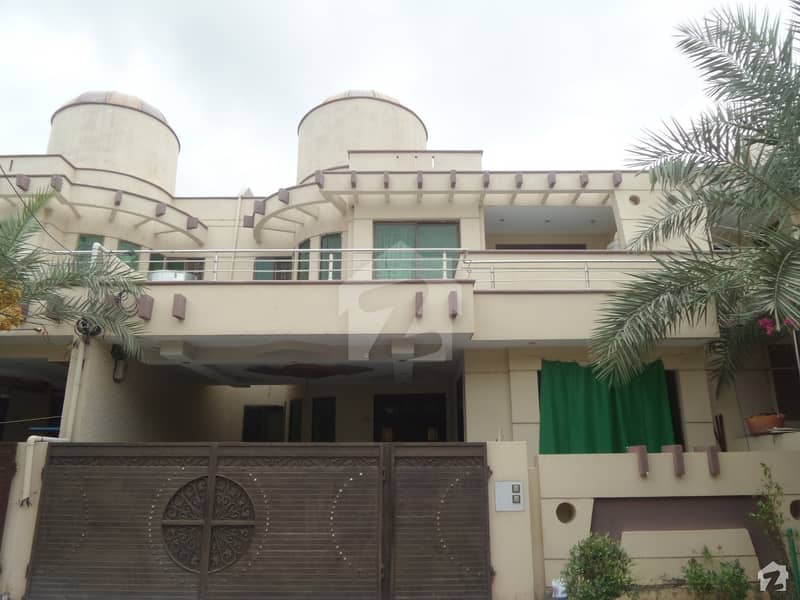 رائل پام ولاز اکبر روڈ اوکاڑہ میں 5 کمروں کا 7 مرلہ مکان 1.25 کروڑ میں برائے فروخت۔