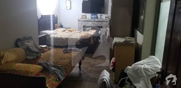 2 KANAL OLD HOUSE 5 BED ROOM TV DING ROOM GOODS MARBIL FOOLER 2 KANAL OLD HOUSE 5 BED ROOM TV DING ROOM GOODS MARBIL FOOLER