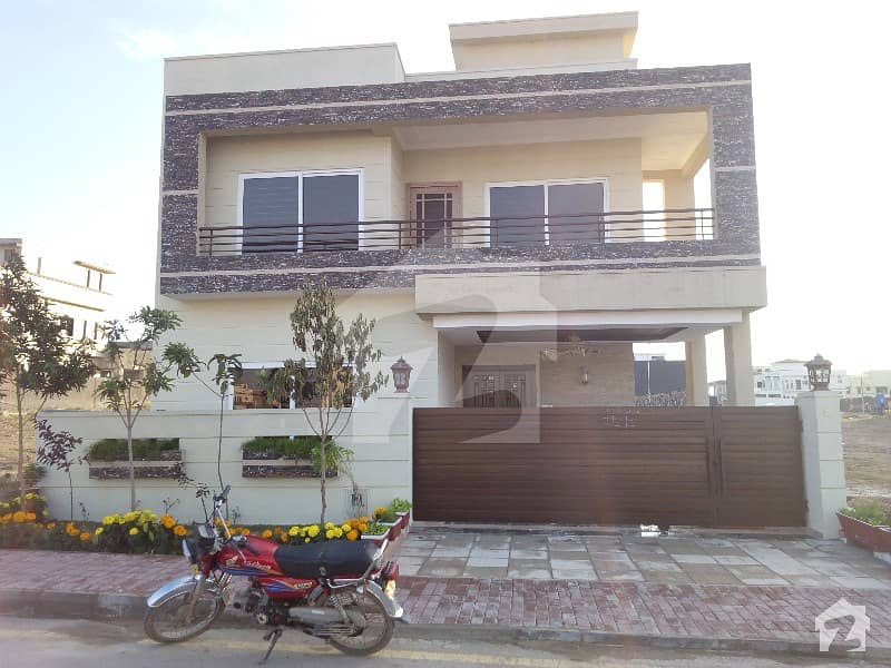 Brand New 10 Marla Double Storey House For Rent