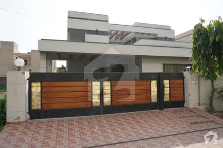 Al Habib Property Presenting 1 Kanal 7 Year Old Bungalow For Sale In DHA Lahore Phase 3 Block X Al Habib Property Presenting 1 Kanal 7 Year Old Bungalow For Sale In DHA Lahore Phase 3 Block X