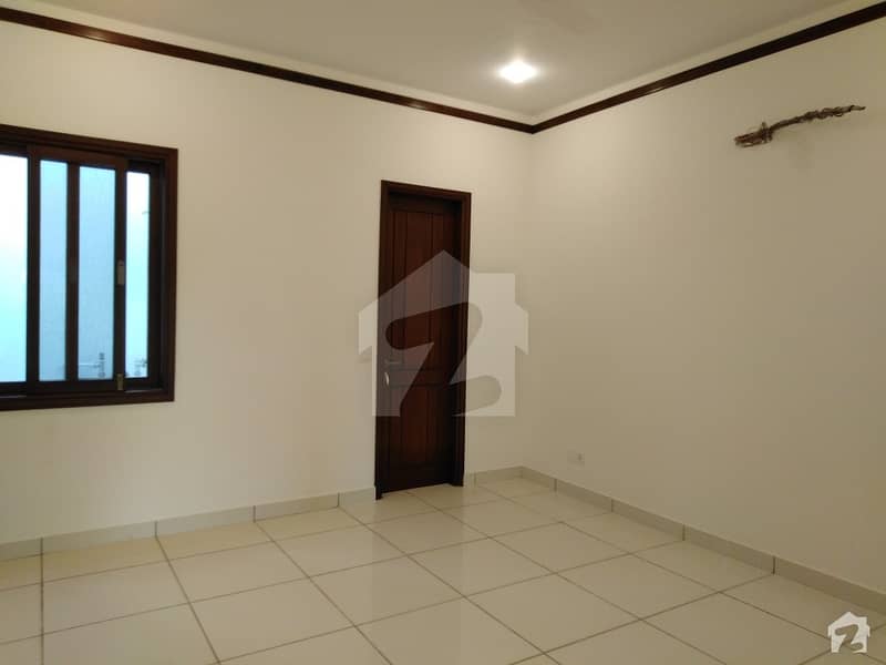 4 Bedrooms Banglow Is Available For Rent