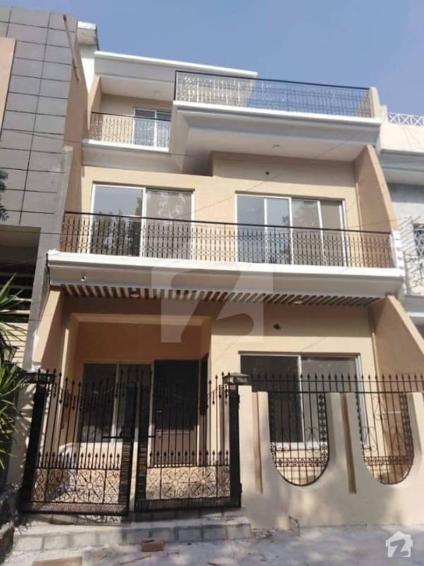 20 By 40 House For Sale In Outclass Location